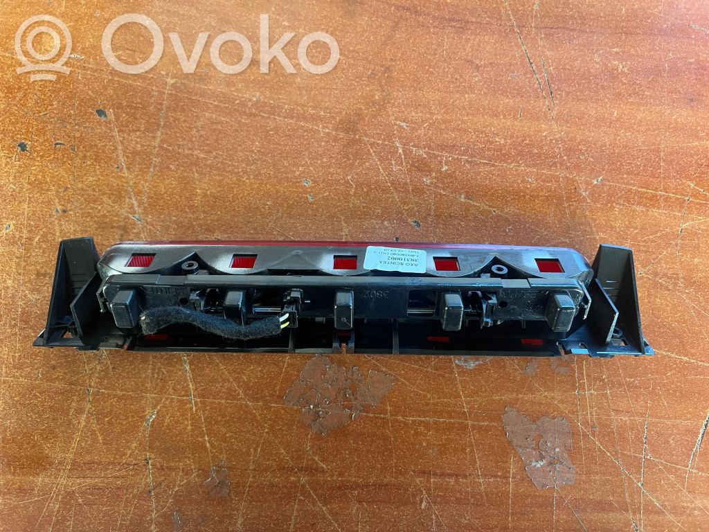 Citroen C8 Third/center stoplight 