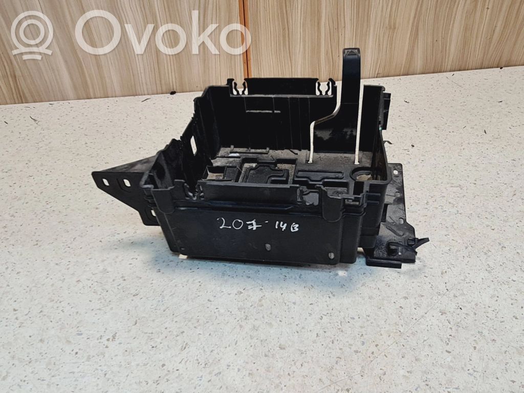 Peugeot 207 Battery tray 