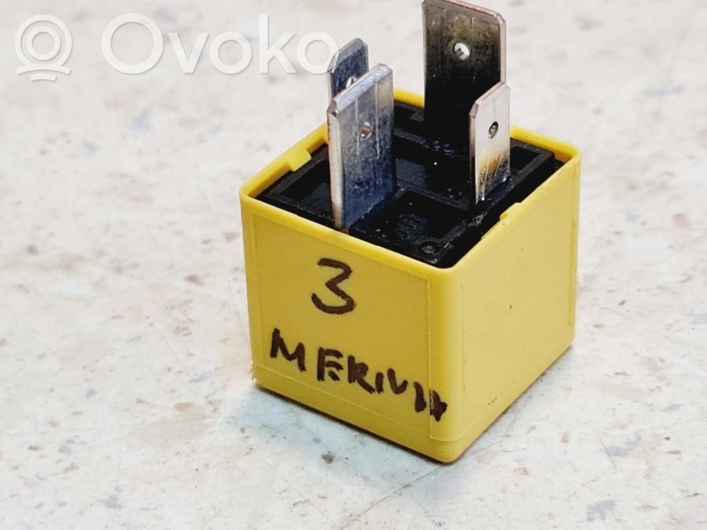 Muu rele   90226846,V23134J52X369,2VV70,1238612,90450169,A0025422619