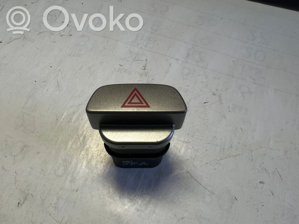 Ford Focus Hazard light switch 