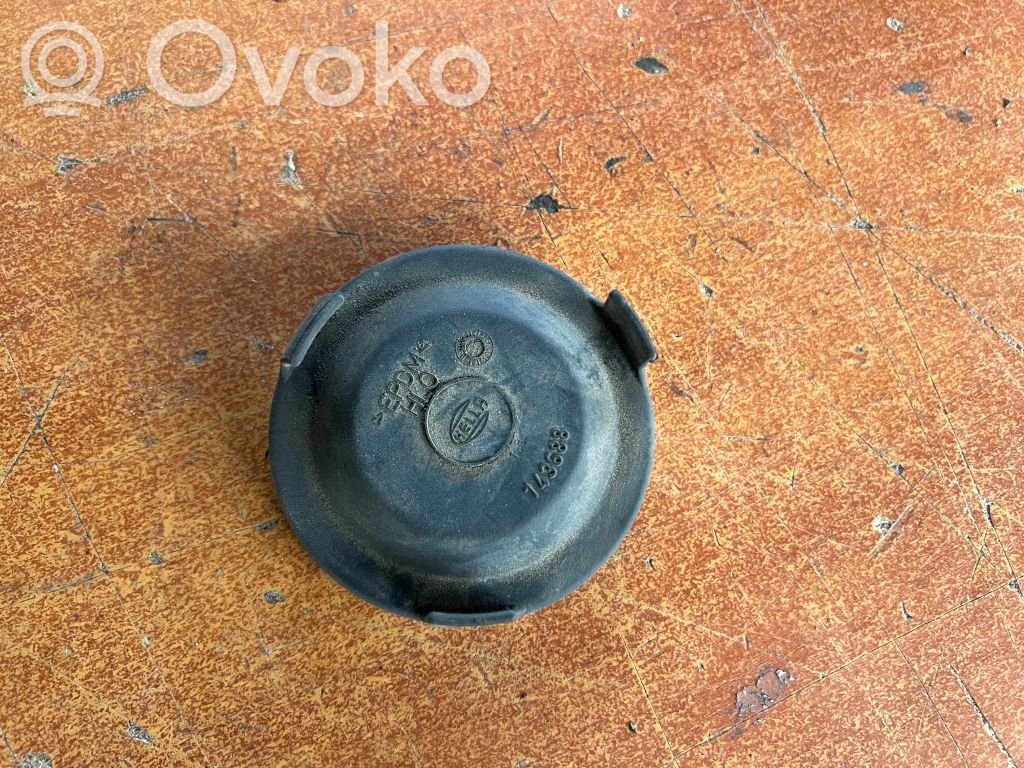 Deckel Abdeckung Scheinwerfer   143688