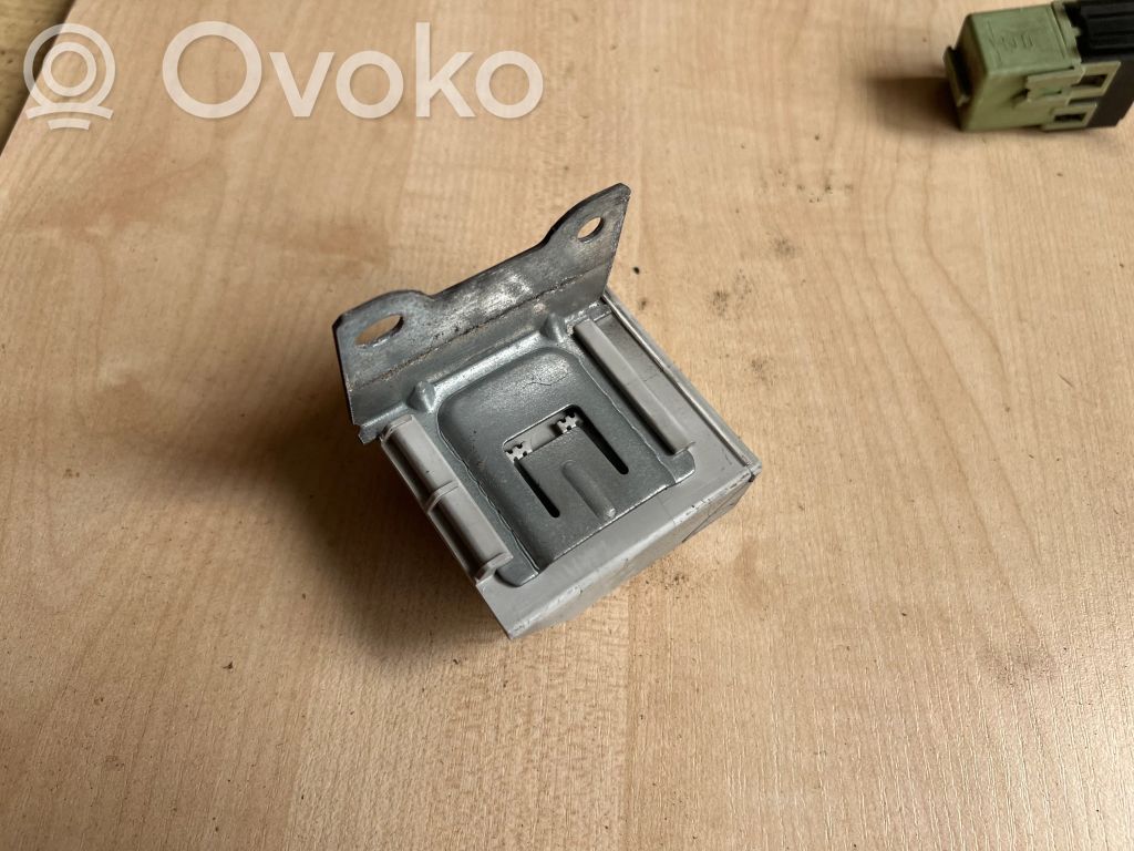Other control units/modules   657683869329,55892110,0749368490