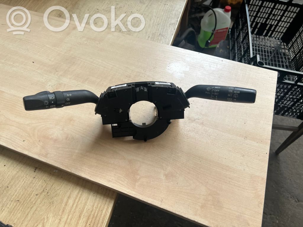 Mazda 2 Commodo, commande essuie-glace/phare 