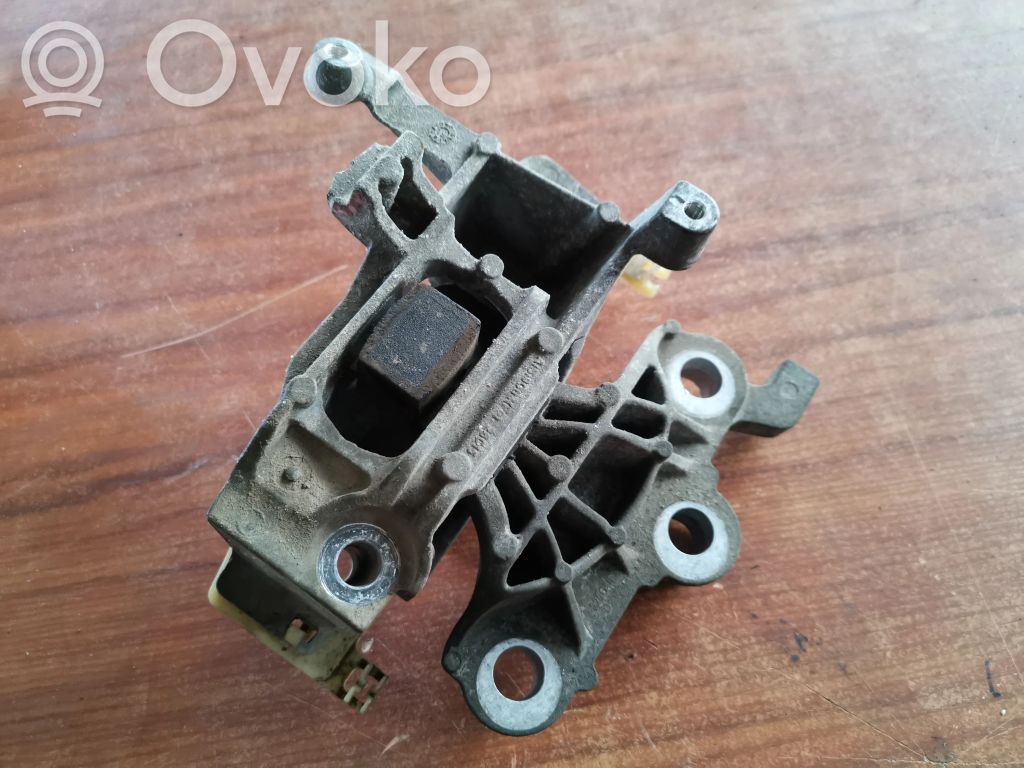 Opel Astra K Gearbox mount 