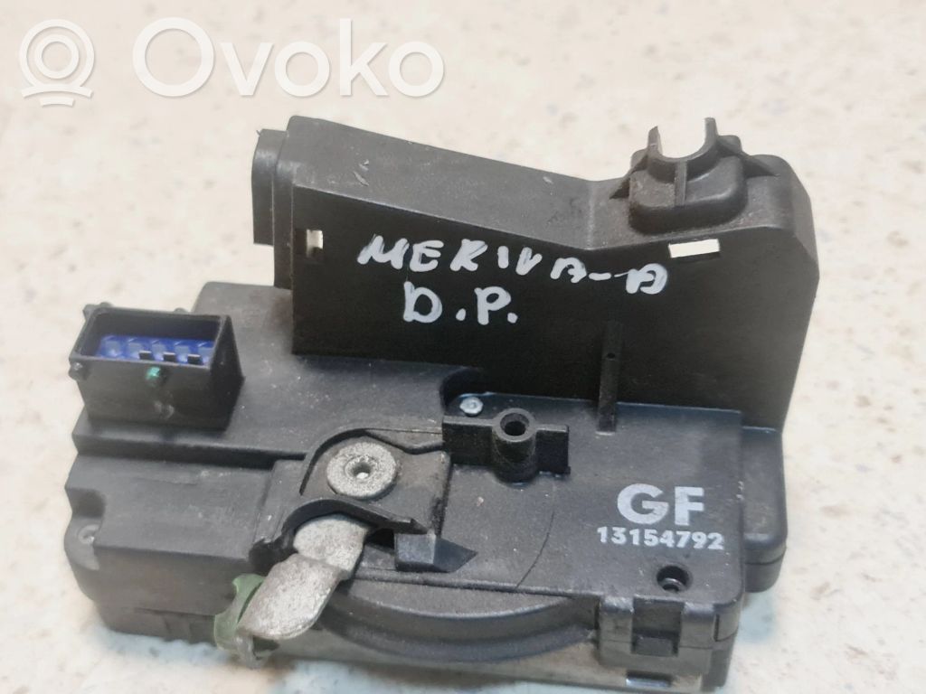 Opel Meriva A Front door lock 