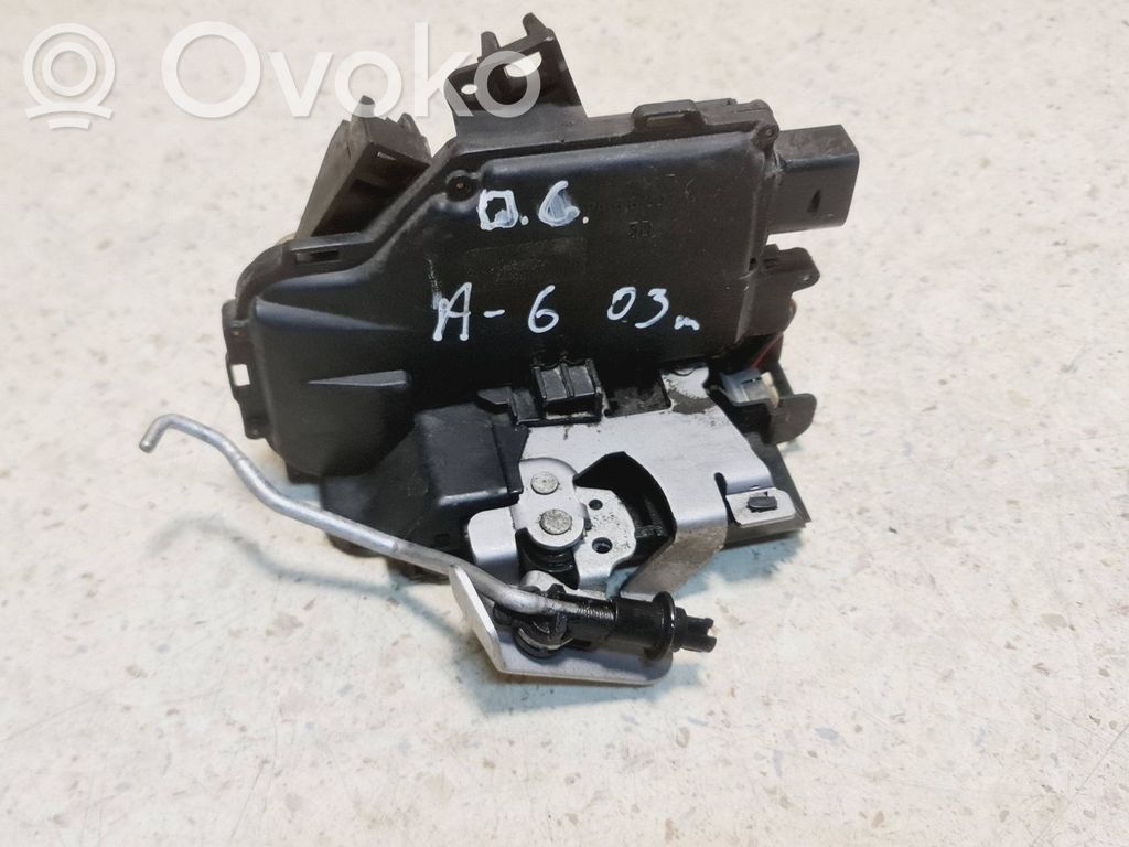 Audi A6 S6 C5 4B Takaoven lukko 