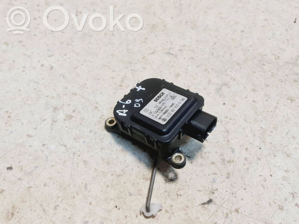 Audi A6 S6 C5 4B Silniczek nagrzewnicy 