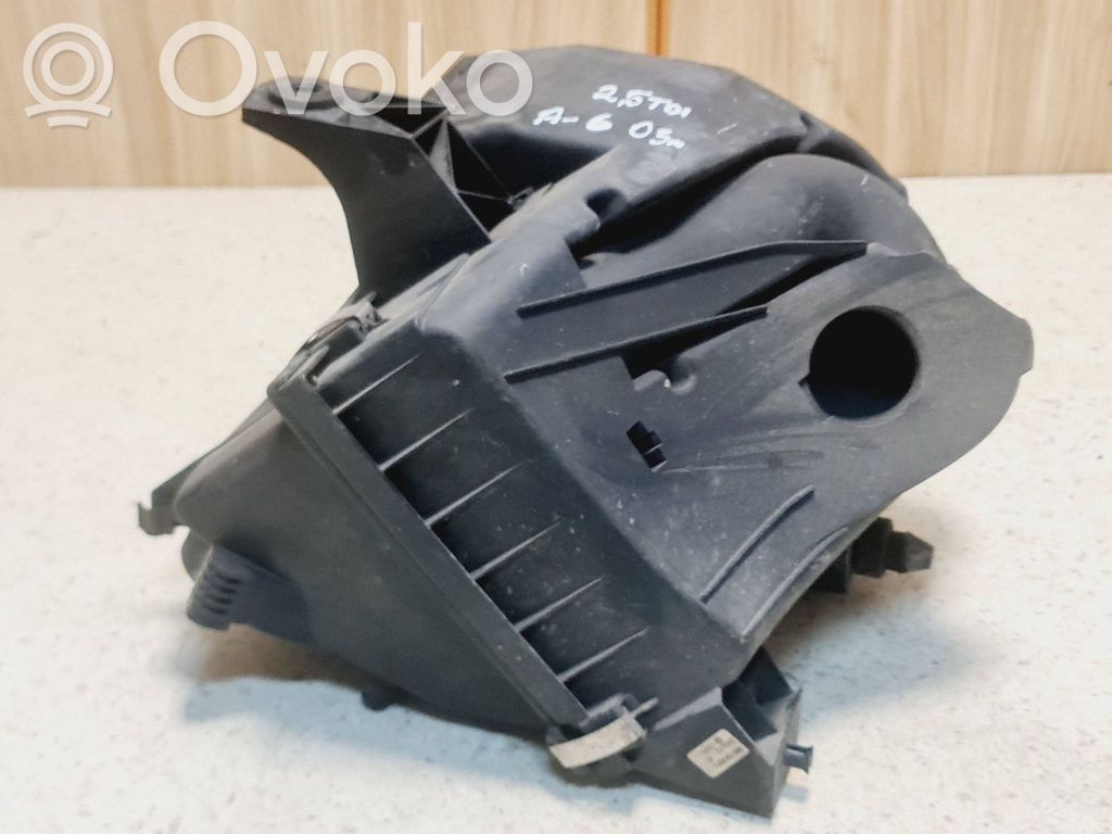 Audi A6 S6 C5 4B Air filter box 