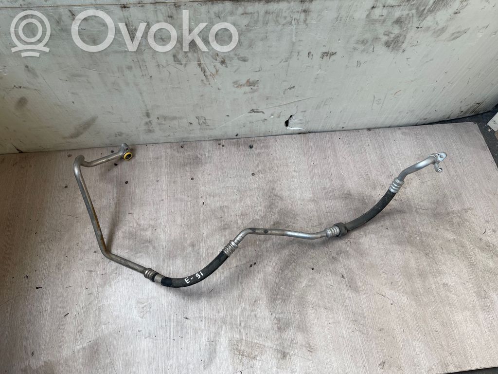 BMW 3 E90 E91 Ilmastointilaitteen putki (A/C) 
