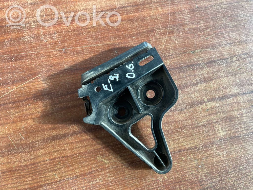 Rear bumper mounting bracket   51127127718