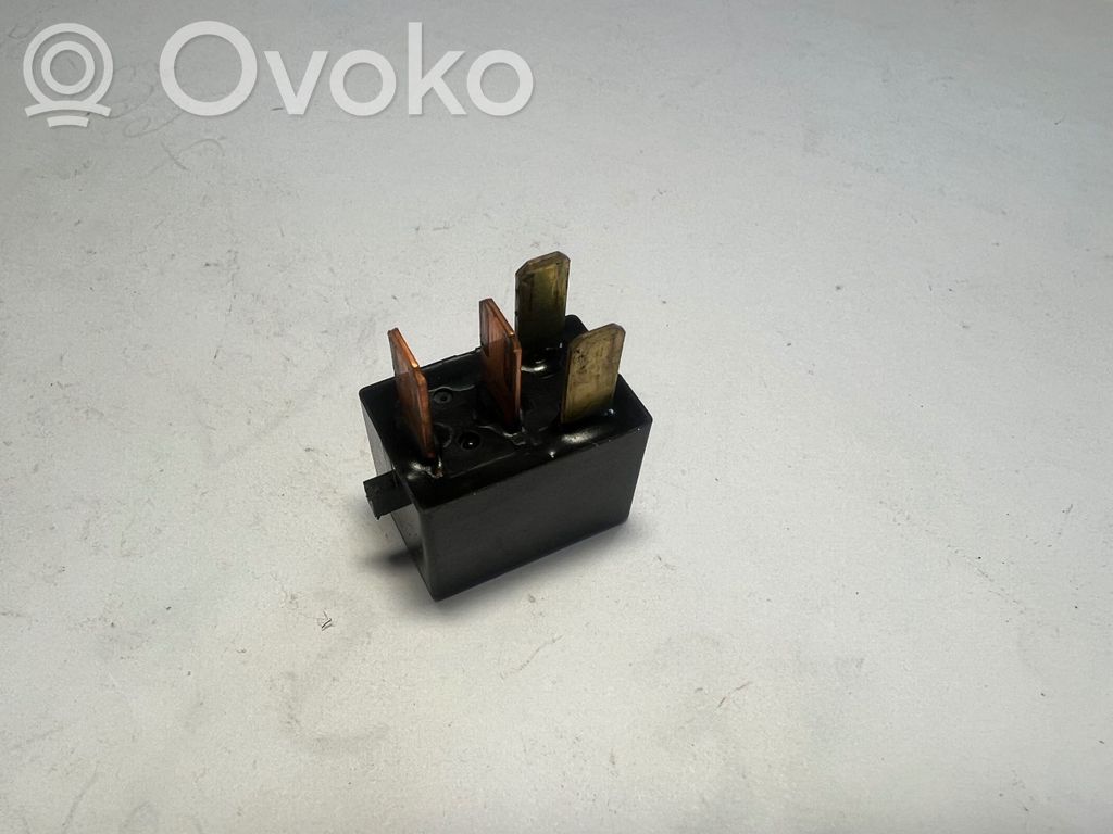 Inne przekaźniki   G8HLH71,0844A11H,12VDC120