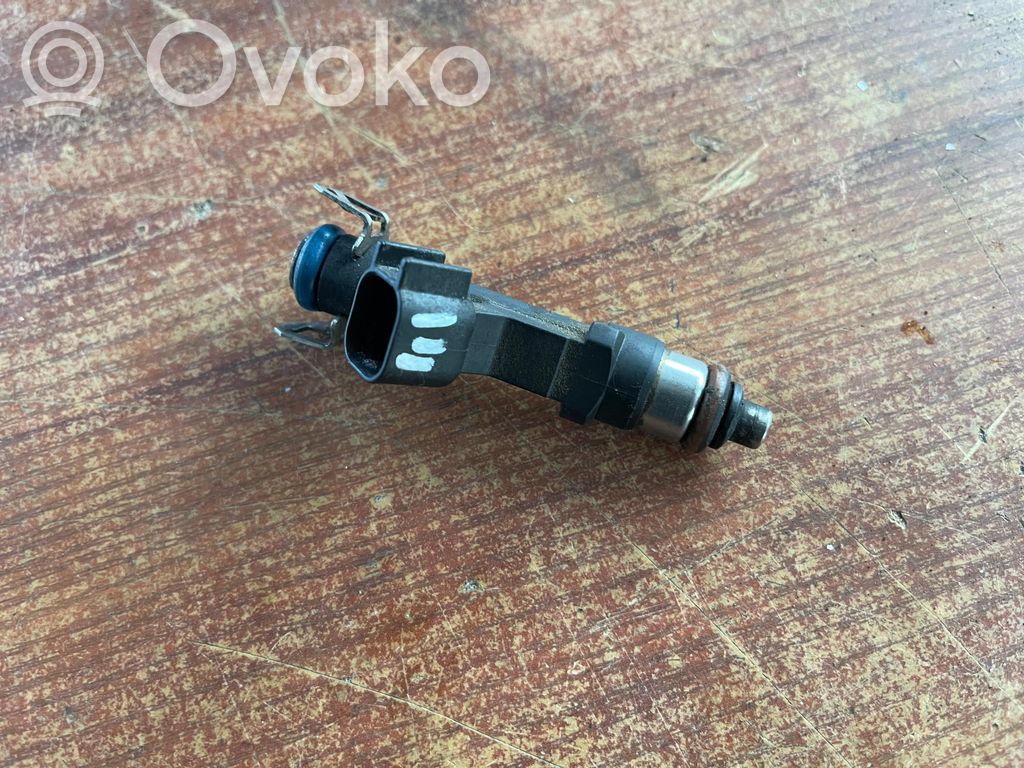 Mazda 6 Fuel injector 