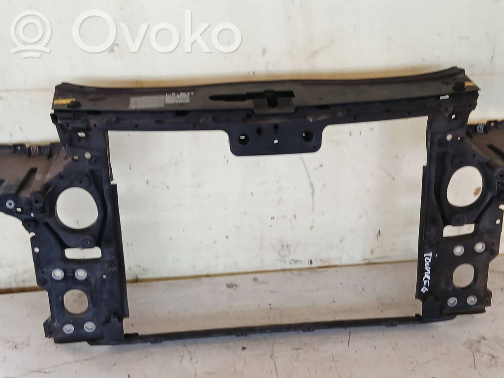 Volkswagen Touareg I Radiator support slam panel 