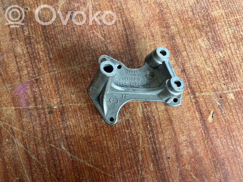 Audi A3 S3 8L Engine mounting bracket 