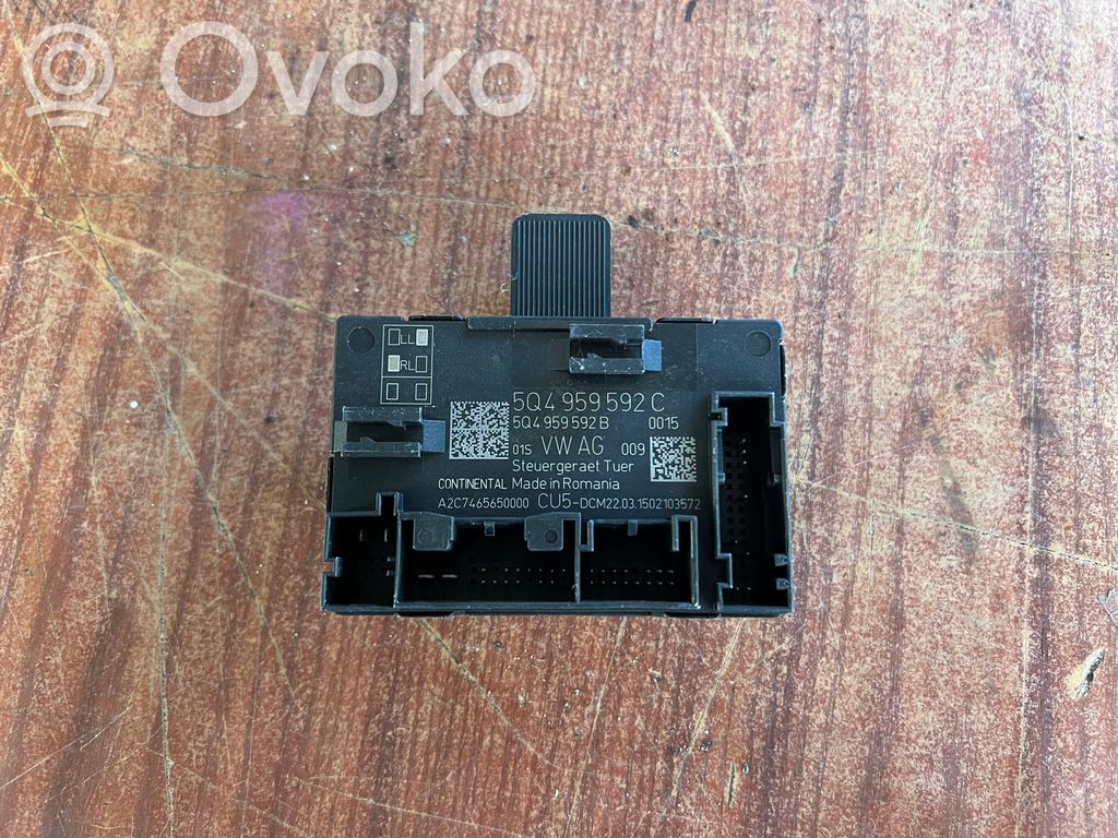 Volkswagen Golf VII Door control unit/module 