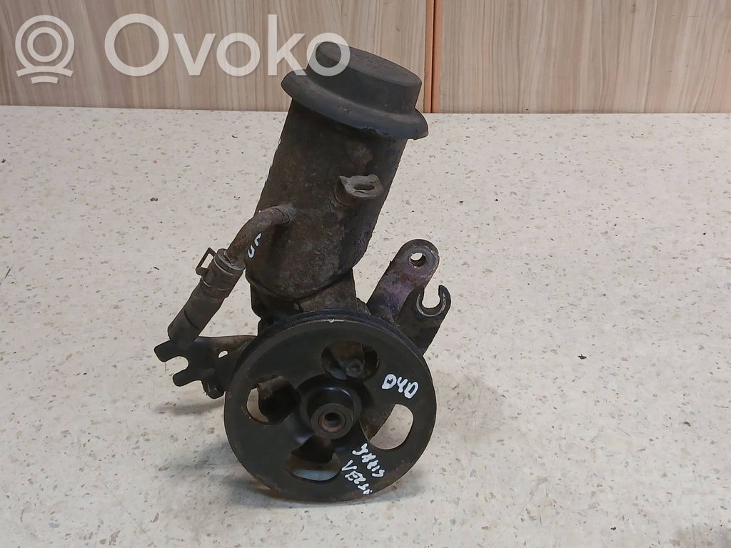 Toyota Yaris Verso Power steering pump 