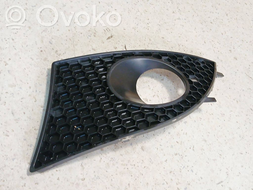 Seat Altea Etusumuvalon ritilä 