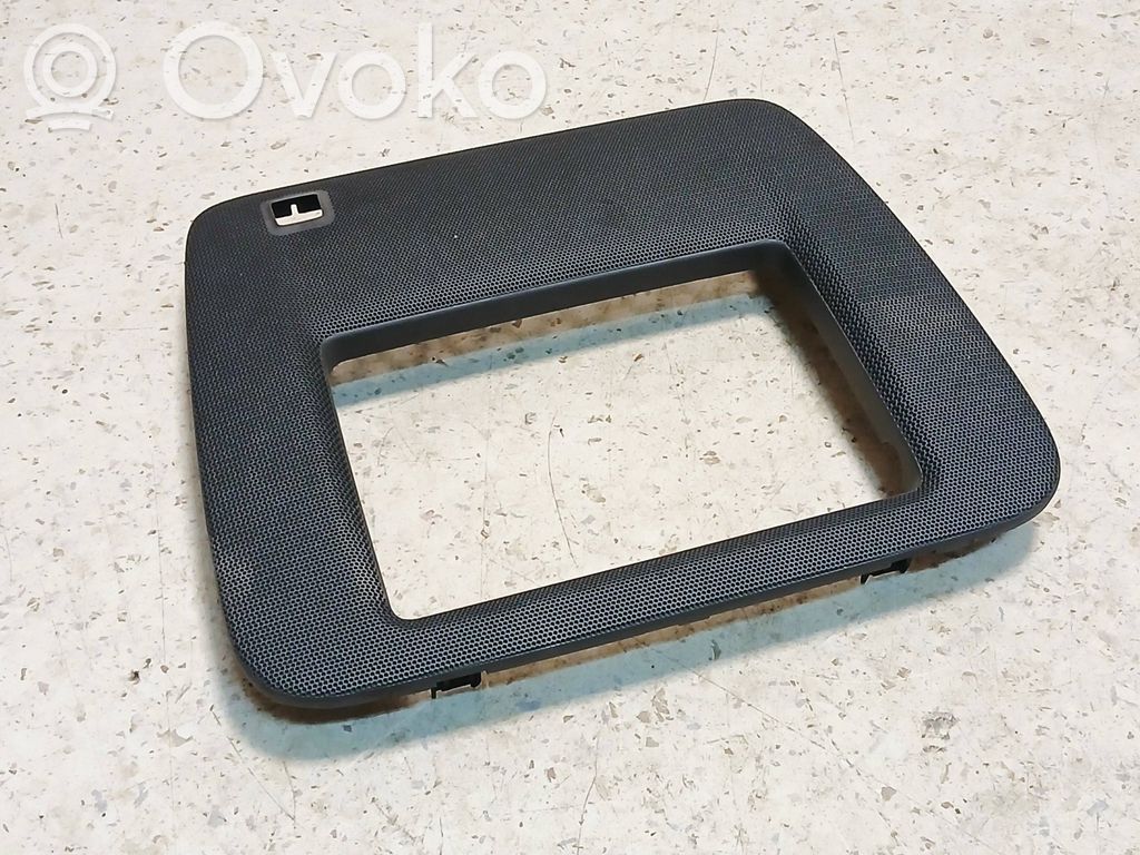 Volvo V50 Centrinio garsiakalbio apdaila 