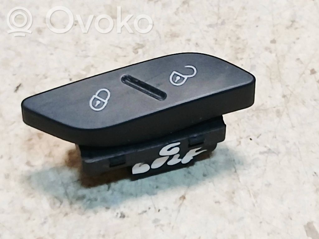 Volkswagen Golf VI Central locking switch button 