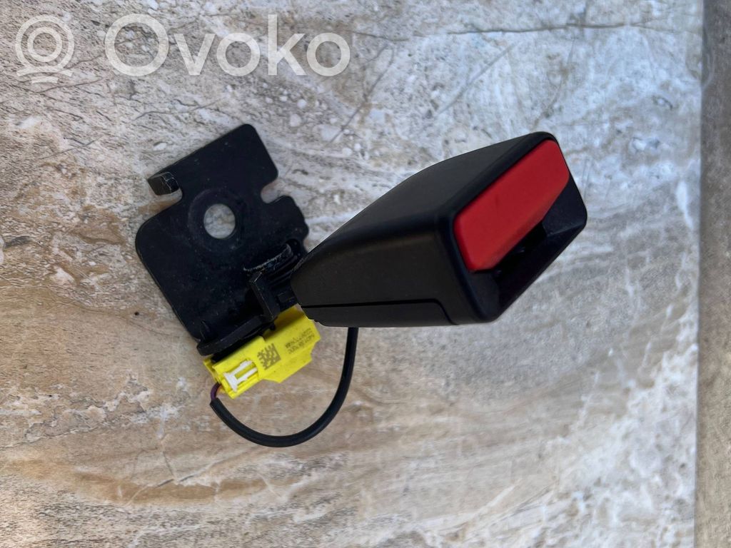 Volvo C40 Klamra tylnego pasa bezpieczeństwa 