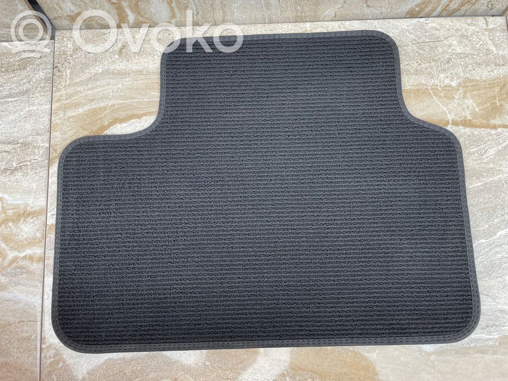 Volvo XC40 Dywanik samochodowy tylny 