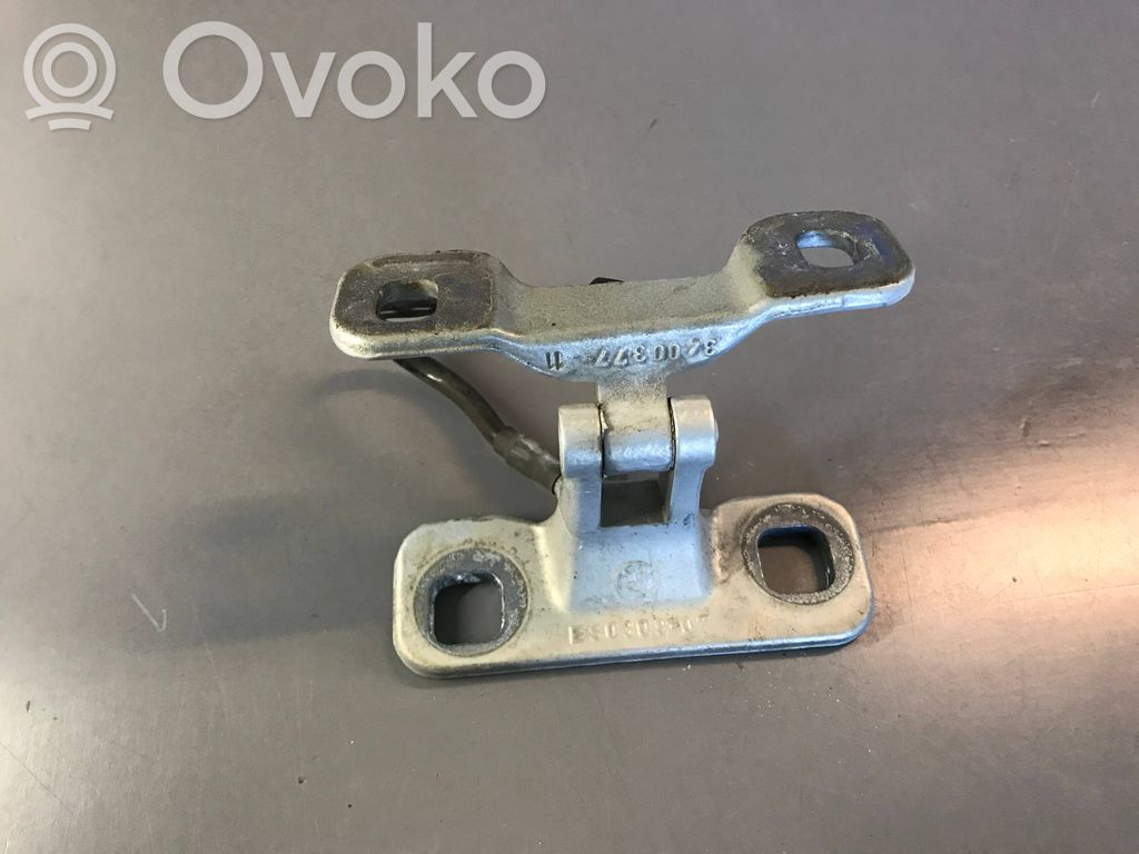 BMW X3 E83 Loading door lower hinge 