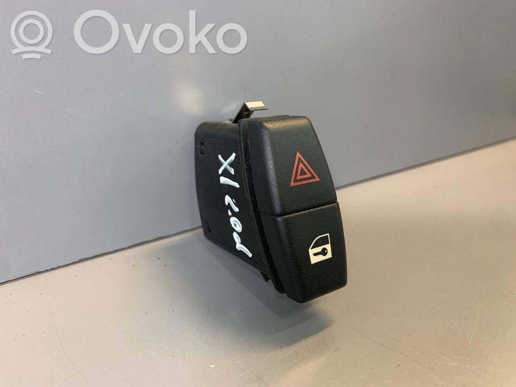 Hazard light switch   6919506,61316919506