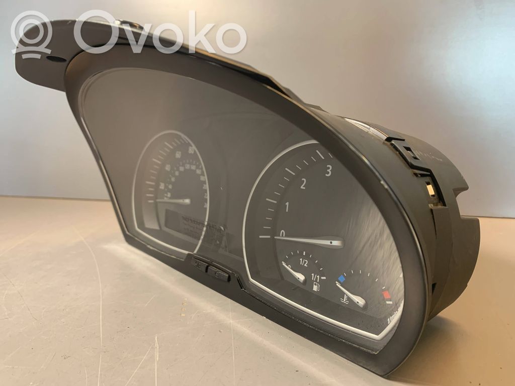 BMW X3 E83 Speedometer (instrument cluster) 