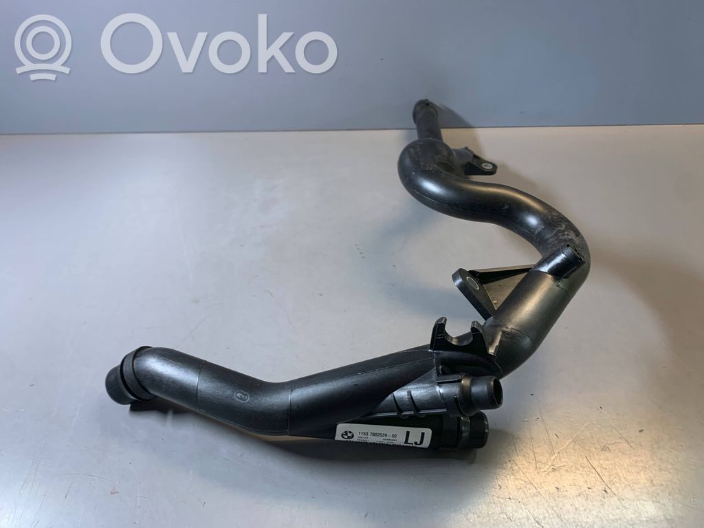 BMW 5 E39 Engine coolant pipe/hose 