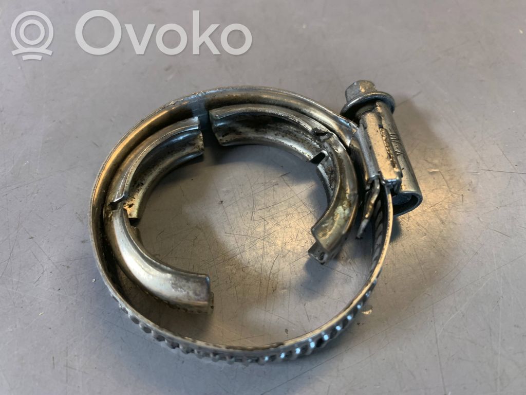 BMW 7 E38 Caurulīte (-es) / šļūtene (-es) 