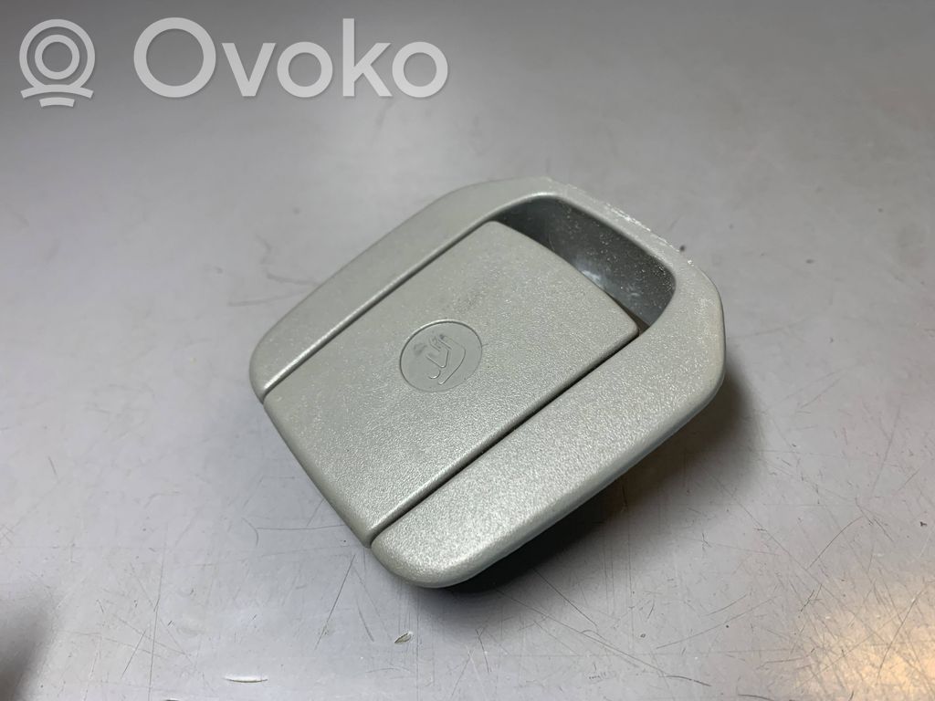Cubierta ISOFIX   7118673,52207142033,7142033