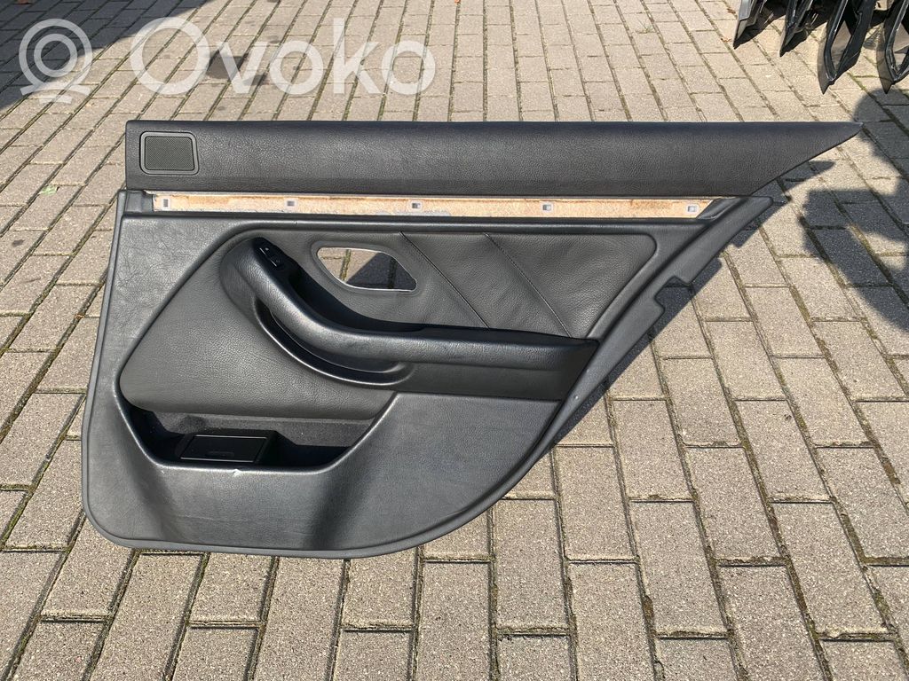 BMW 5 E39 Muu keskikonsolin (tunnelimalli) elementti 