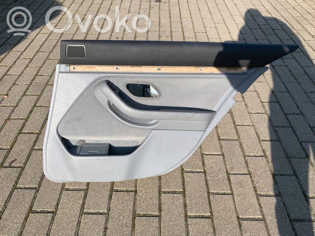 BMW 5 E39 Takaoven verhoilu 