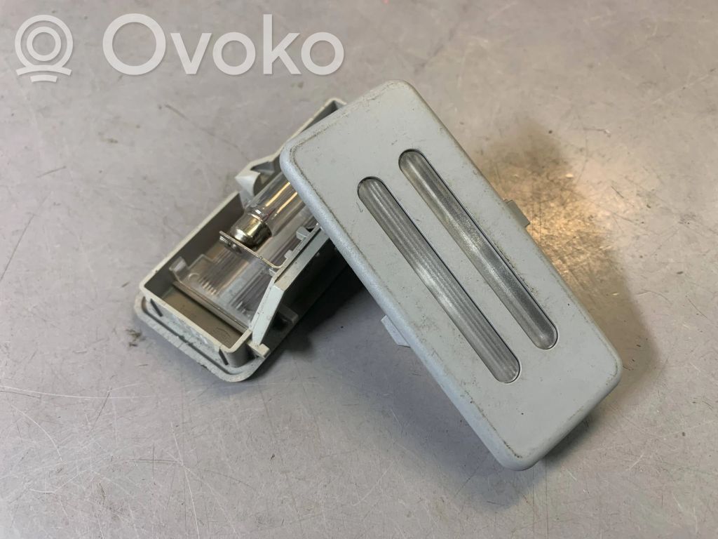 Éclairage lumière plafonnier avant   6962015,6962011