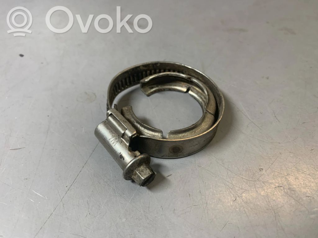 BMW 3 E90 E91 Caurulīte (-es) / šļūtene (-es) 