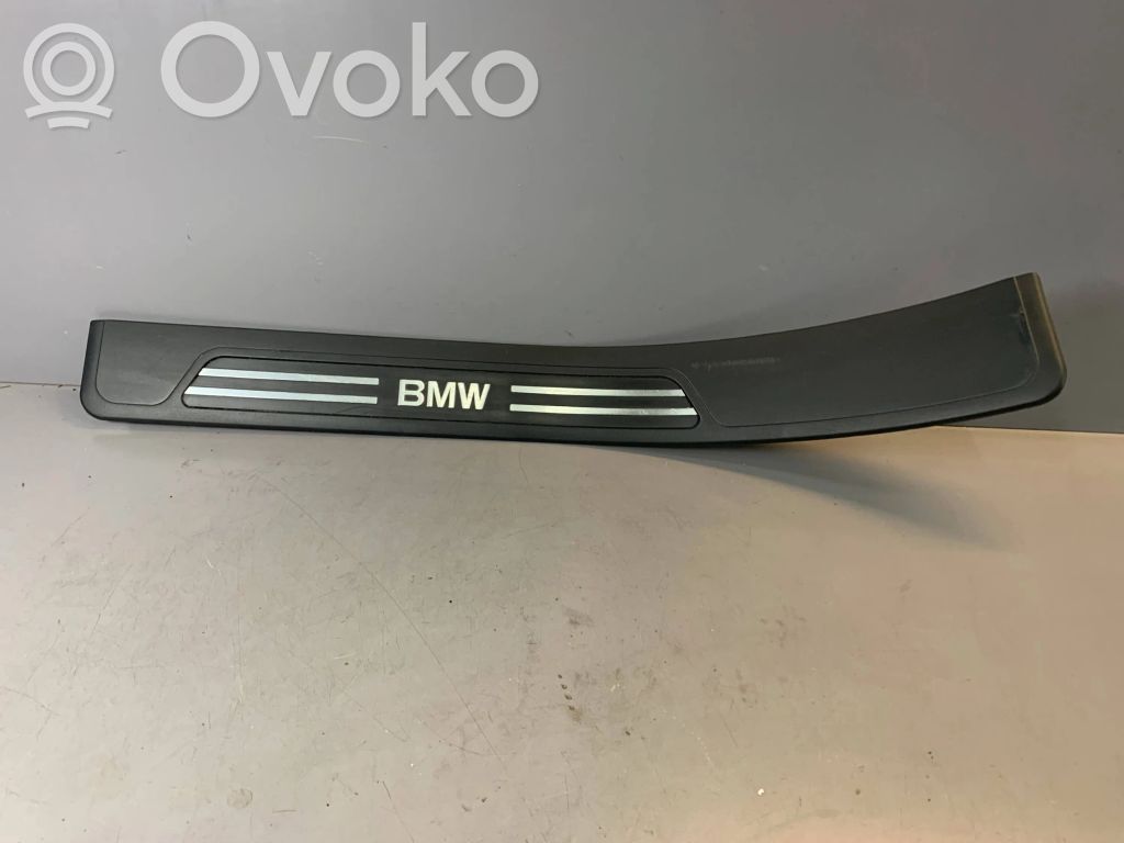 BMW 7 E38 Отделка заднего порога (внутренняя) 