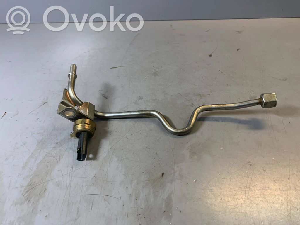BMW 3 E90 E91 Fuel pressure sensor 