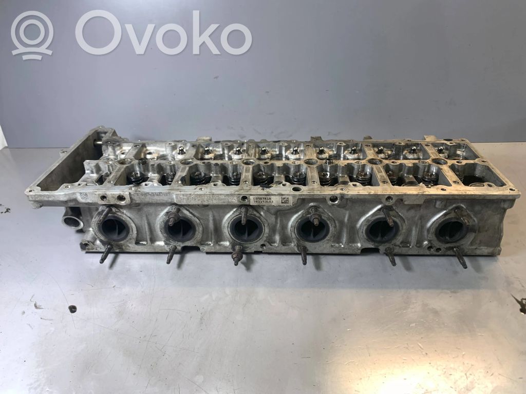 BMW 7 F01 F02 F03 F04 Engine head 
