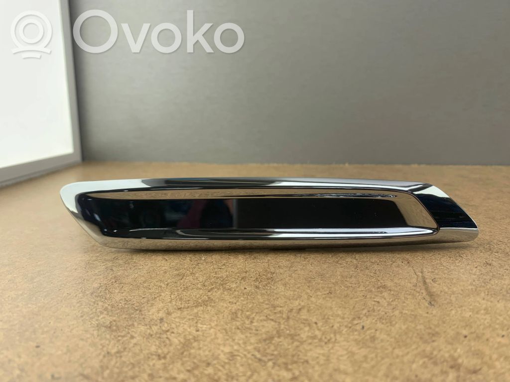 BMW 5 F10 F11 Listwa / Nakładka na błotnik przedni 