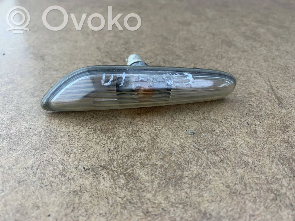 BMW 5 E60 E61 Semnalizator bară față 