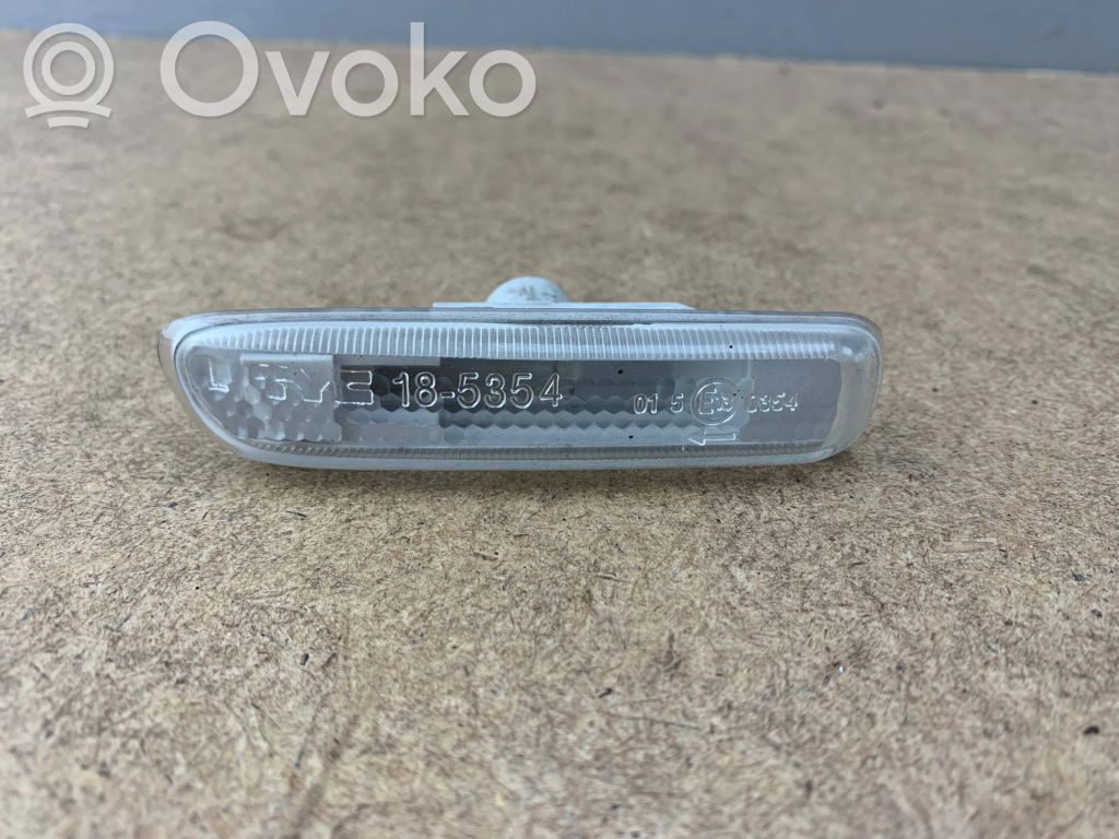 BMW 3 E46 Front fender indicator light 