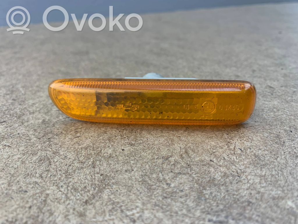 BMW 3 E46 Front fender indicator light 