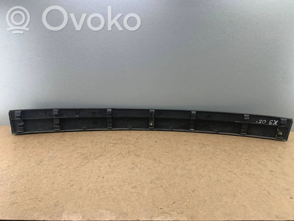 BMW X3 E83 Trunk door license plate light bar 