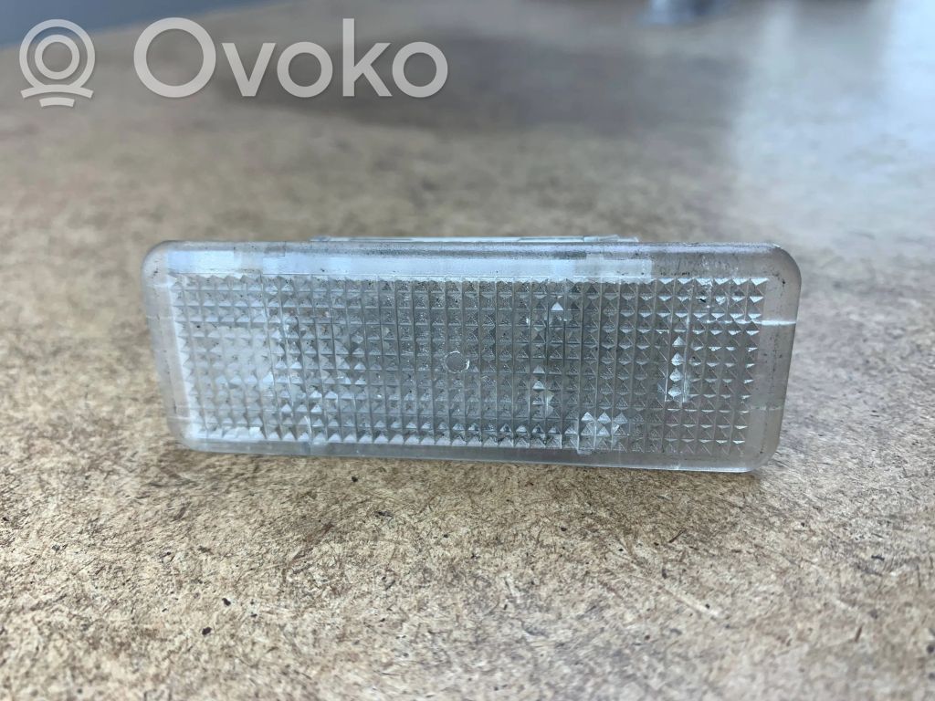 BMW X5 E53 Éclairage intérieur porte avant 