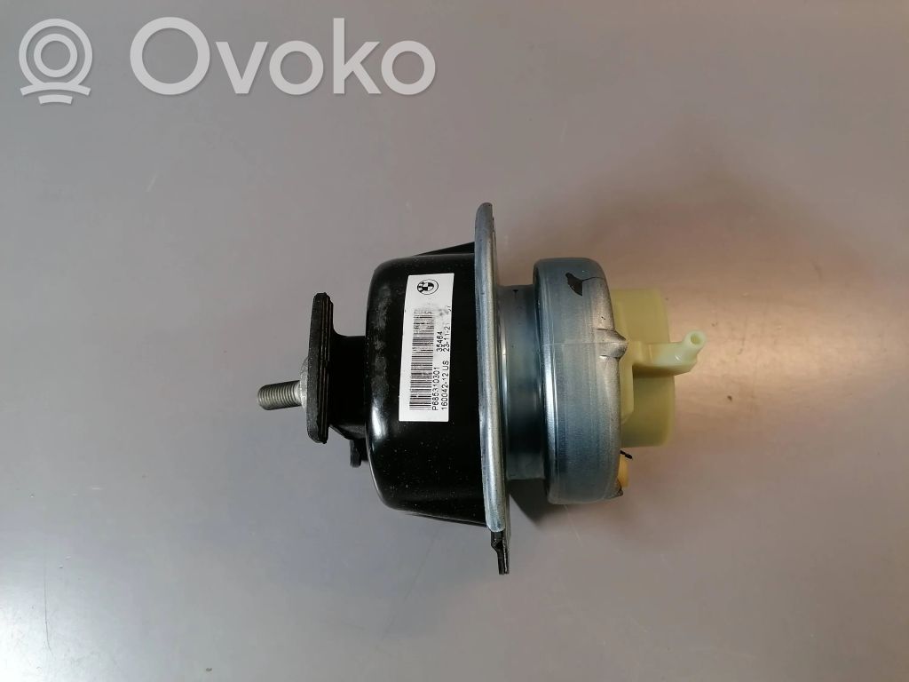 Engine mount bracket   6853103,22116853103,6853105,22116853105