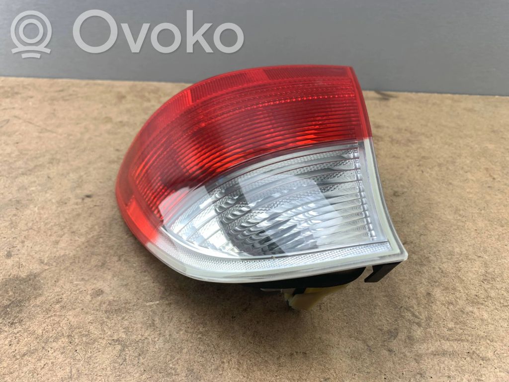 Rear/tail lights   6905630,63216900474