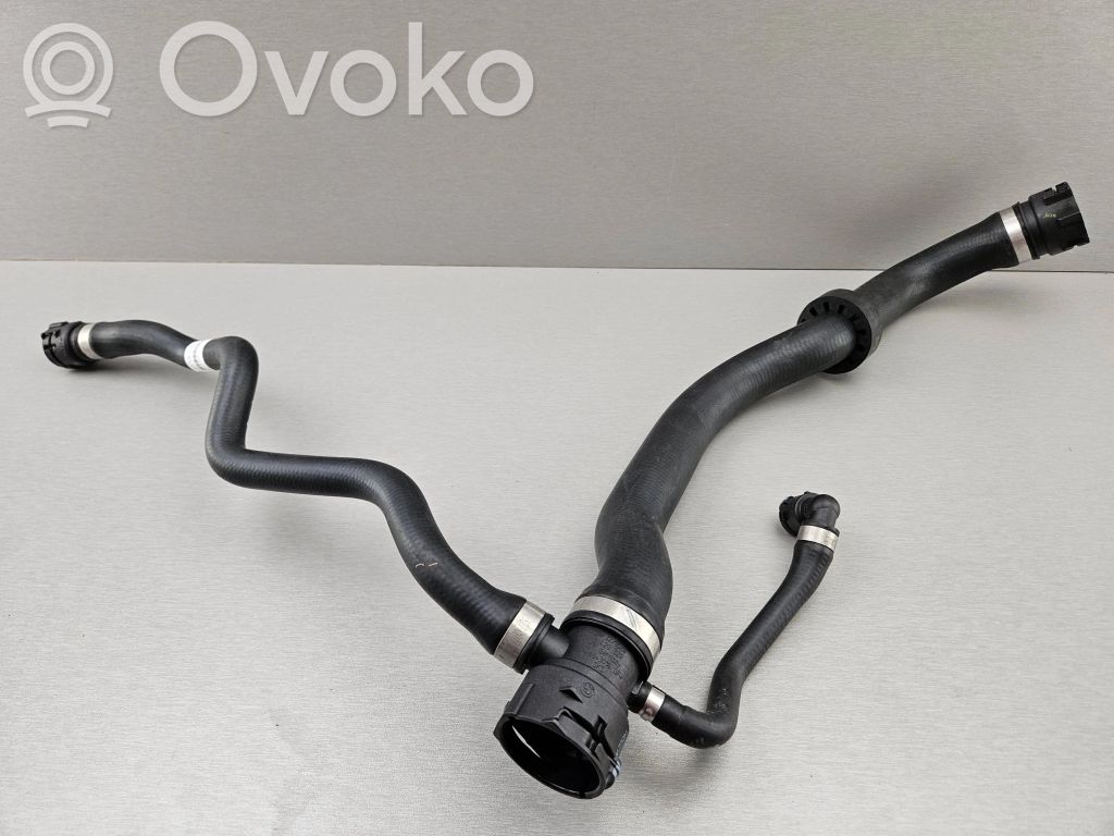 BMW X3 E83 Engine coolant pipe/hose 