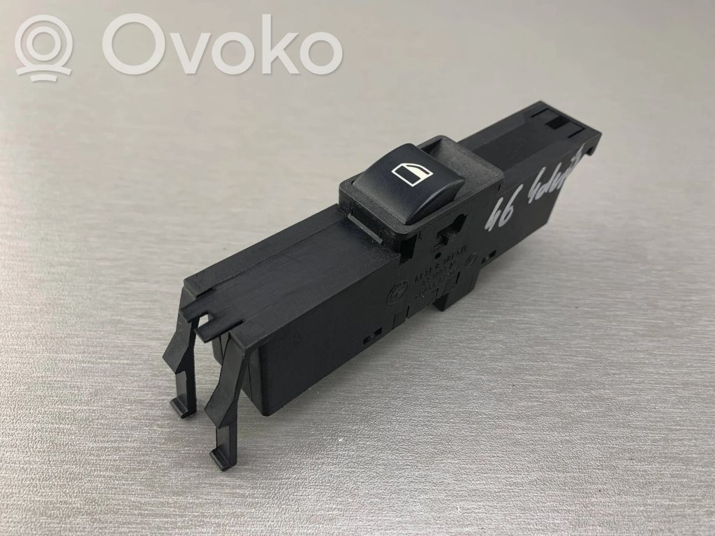 Electric window control switch   8381511,61318381511,61316902177,61318368919