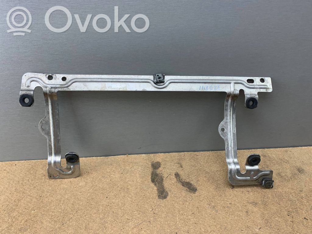 BMW 3 E90 E91 Other engine bay part 