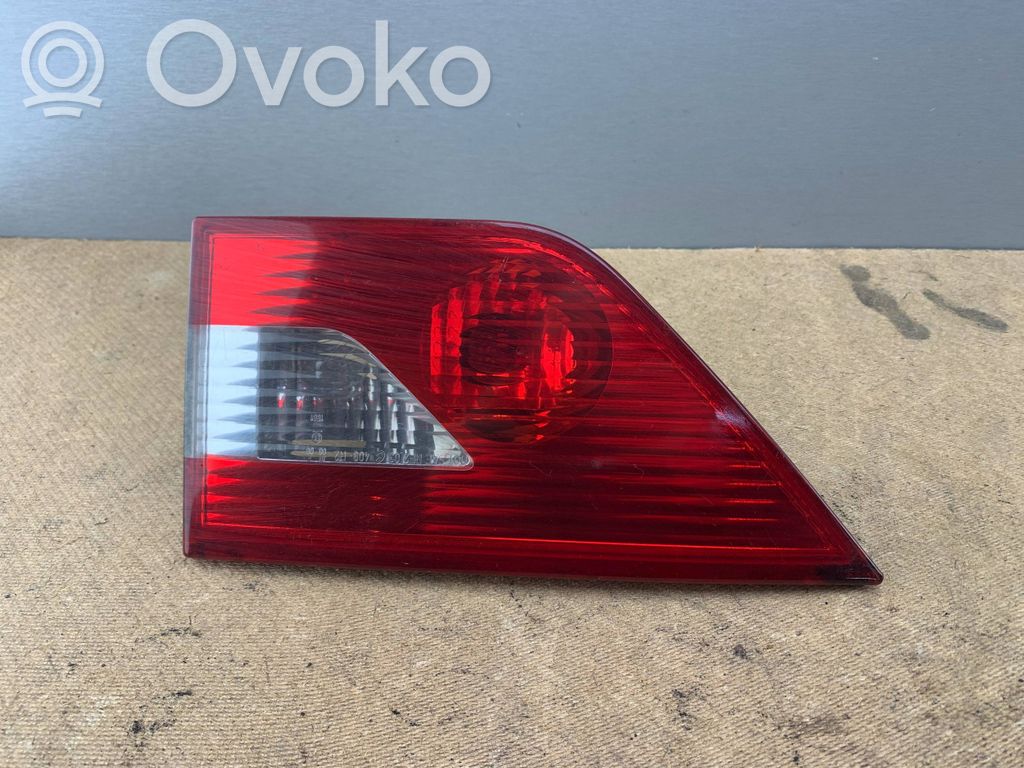 BMW X3 E83 Tailgate rear/tail lights 